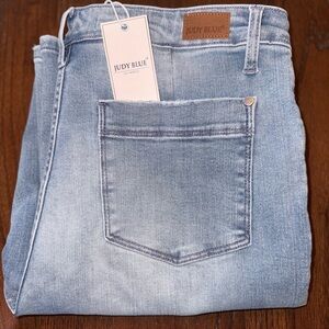 Judy Blue Light Wash Jeans with lavender stitching